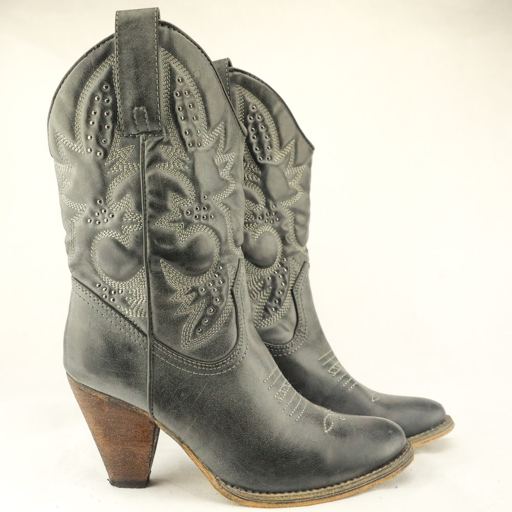 Beautiful Cowgirl Boots